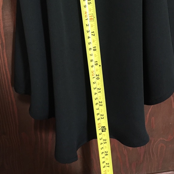 High neck black top - Picture 4 of 6